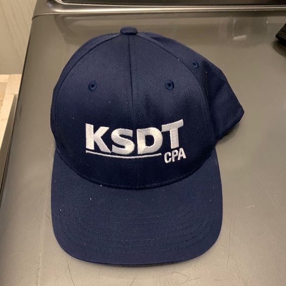 Hat - Picture 1 of 2